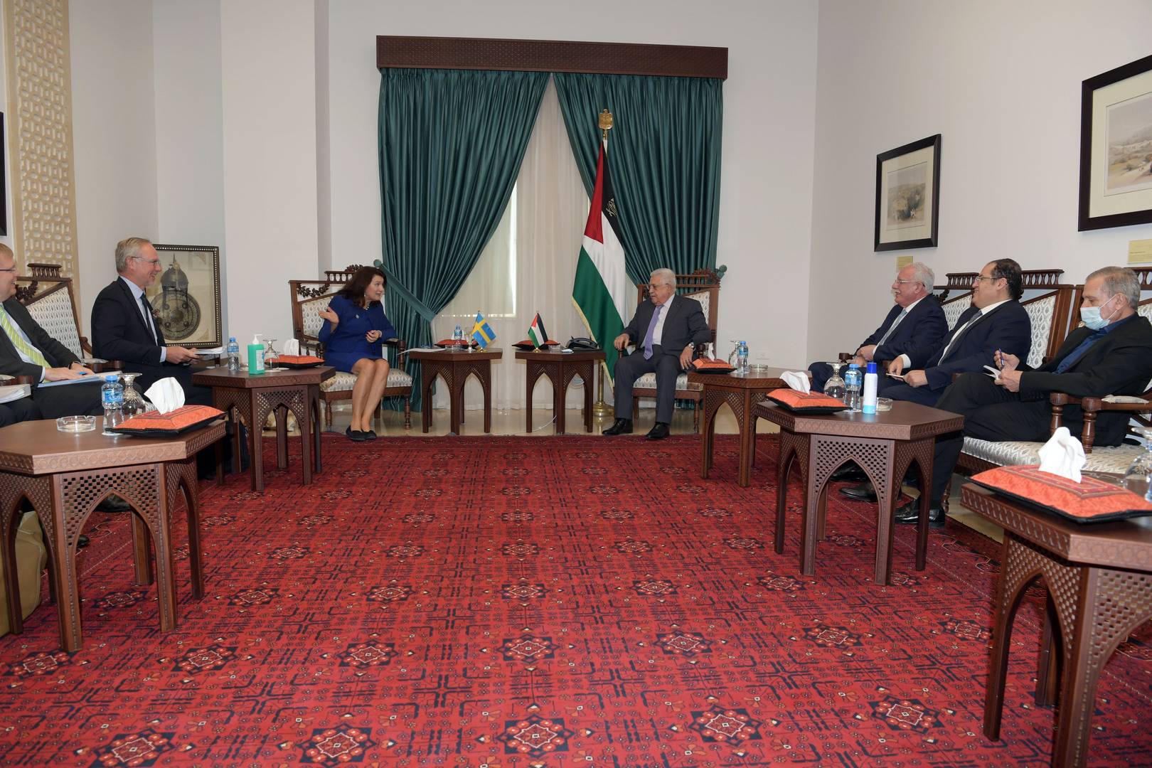وزيرة خارجية السويد تؤكد لعباس دعم بلادها لتحقيق السلام وفق رؤية حلّ الدولتين