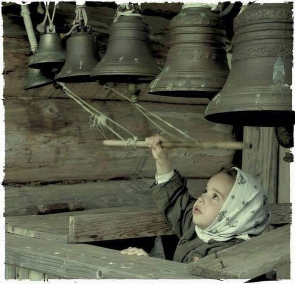 لماذا تُقرع أجراس الكنيسة؟ وكيف بدأت هذه العادة؟