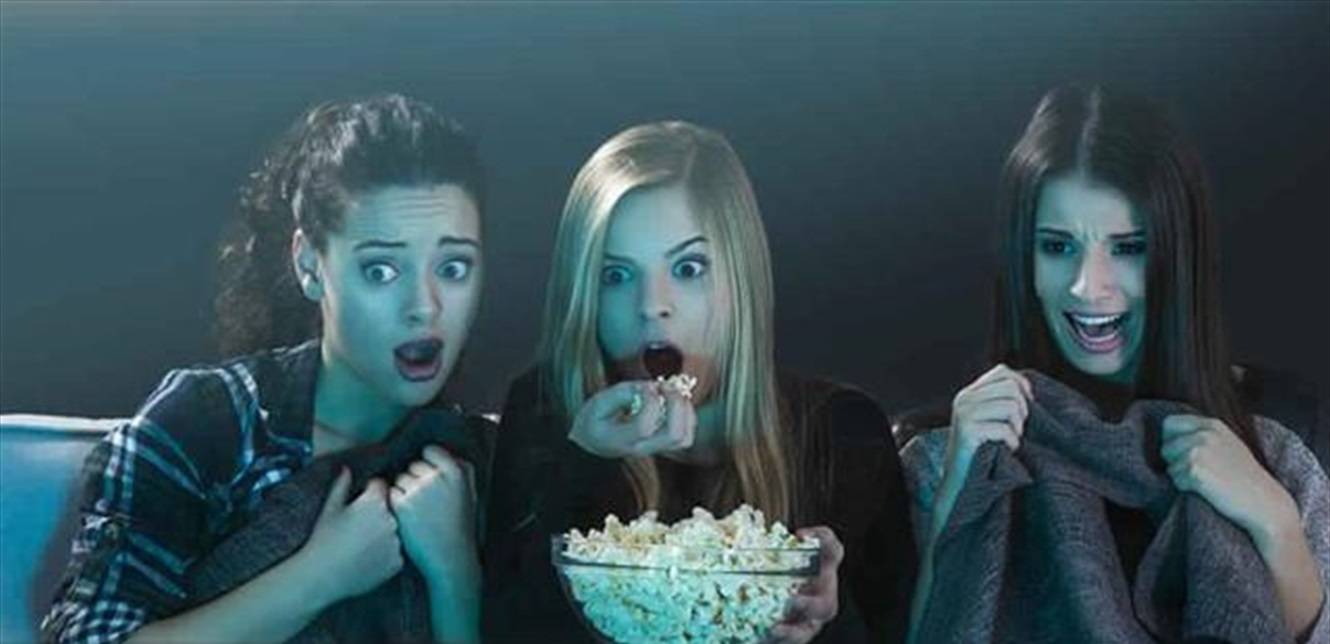 لن تتخيلوا فائدة الصراخ والخوف أثناء أفلام الرعب على صحتكم!