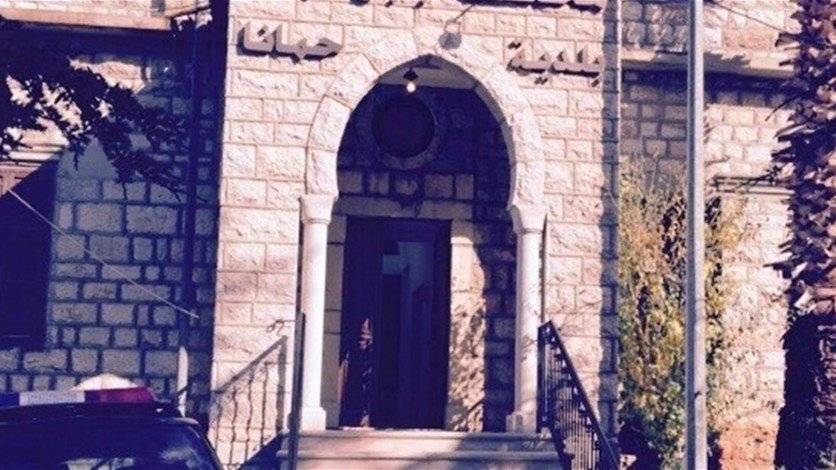 الادعاء على رئيس بلدية سابق