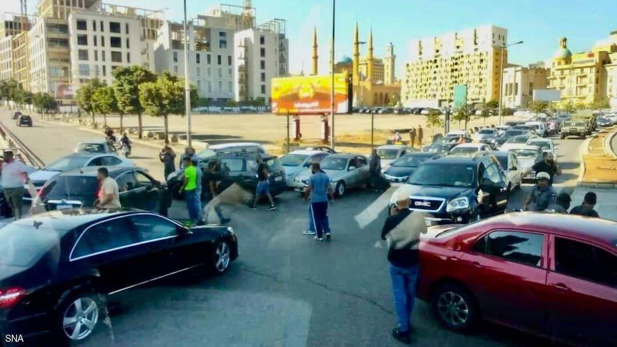 "كان الله بعون المواطن".. الراتب أصبح يوازي 4 صفائح بنزين!!