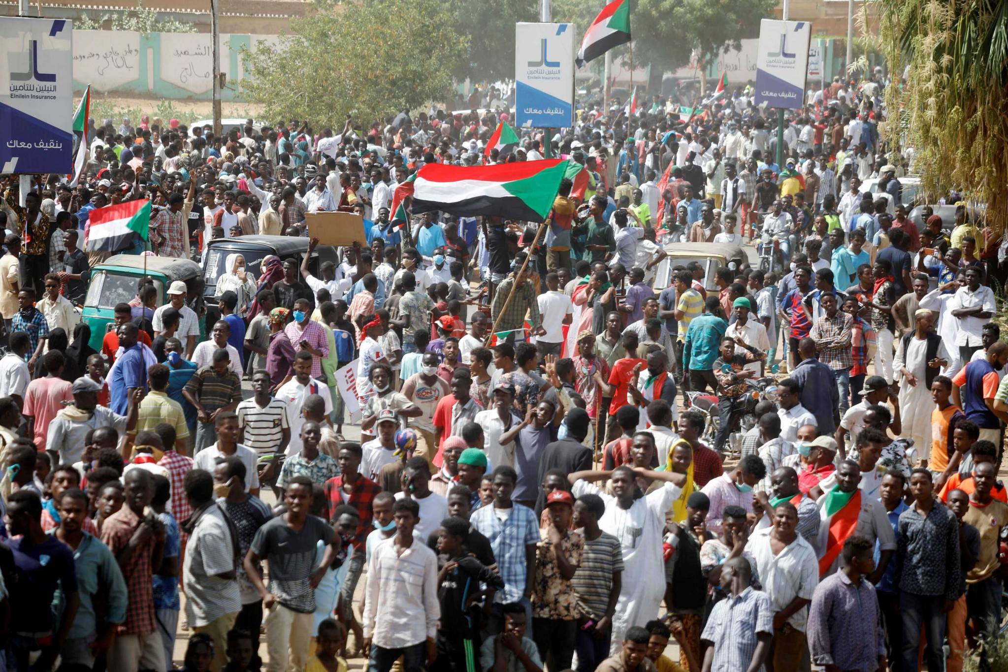 السودان.. تجمع المهنيين يهدد بالتصعيد