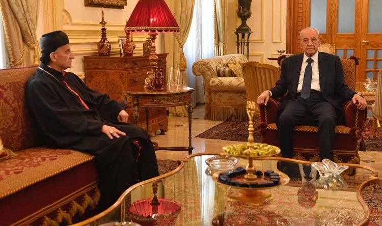 جولة رئاسية للراعي لتبريد الاحتقان ونزع فتيل الفتنة
وطالب بعودة اجتماعات الحكومة وعدم تسييس القضاء