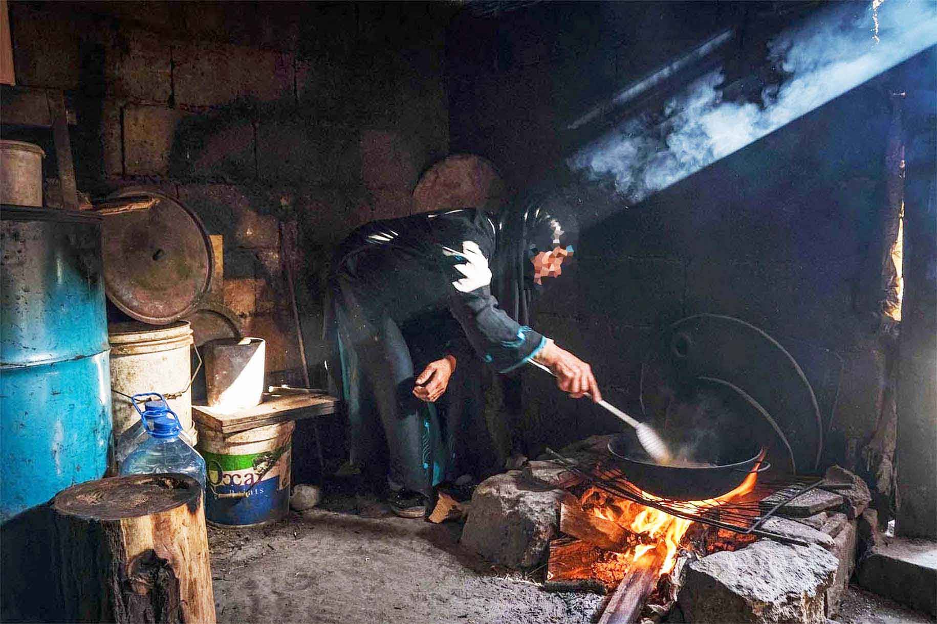 ضعف مؤسسات الدولة اللبنانية… كيف ضربت السياسة الإقتصاد؟
الإقتصاد في قبضة الحكومة ... والمصالح الخاصة تمنع أيّ إصلاحات
من قبرشمون الى الطيونة… طريق التعطيل واحد والتداعيات كارثية