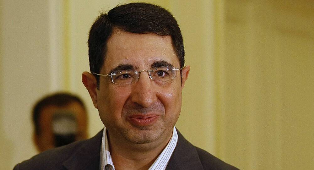 الحاج حسن يدافع عن قرداحي: موقفه وطني وشجاع