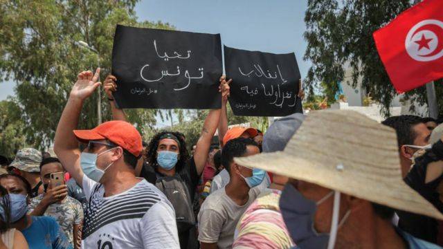 تونس.. اتحاد الشغل يجدد مطالبة سعيد بتسريع إنهاء الحالة الاستثنائية