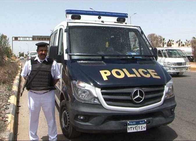 مصر: سجن فتاة وخطيبها بتهمة قتل والدها بطريقة مروعة