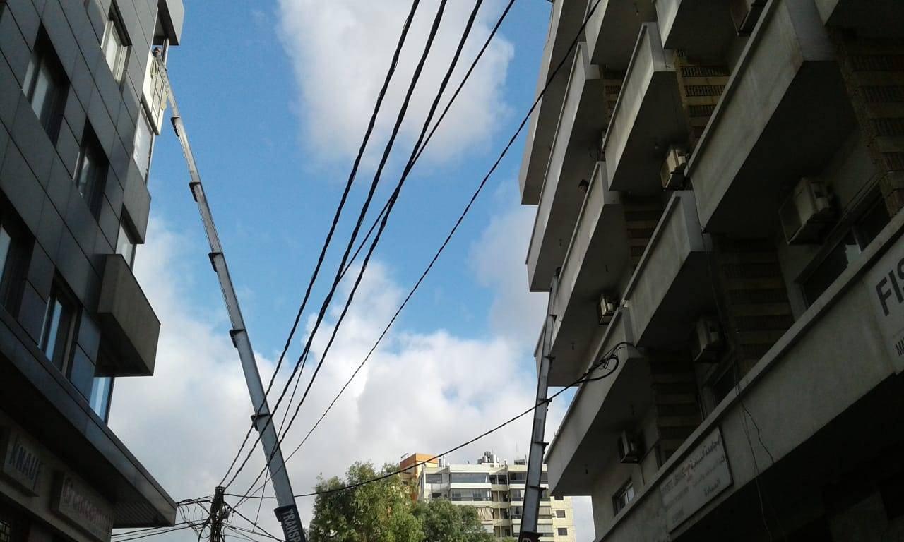بالصورة: اخلاء مبنى عمادة كلية الآداب والعلوم الانسانية في الدكوانة... ما السبب؟
