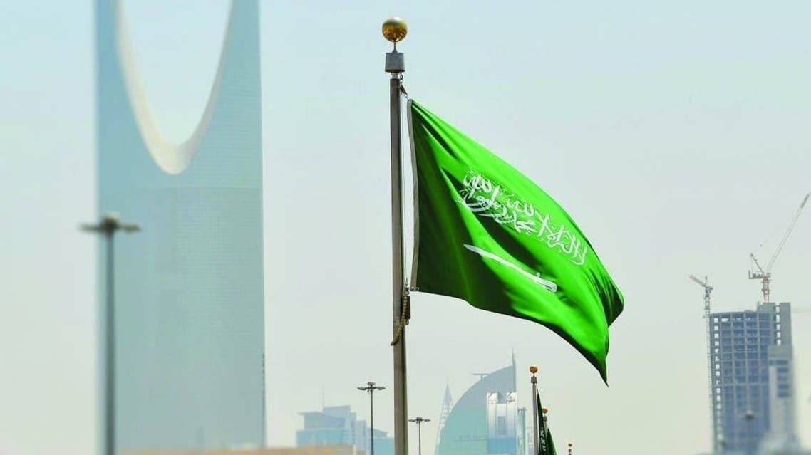 "السعودية كبّرت الحجر"... والامر يتعدى موقف الوزير قرداحي!
