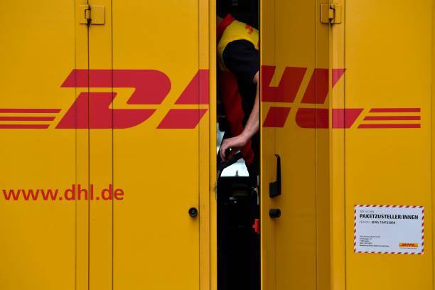 شركة DHL تعيد الطرود المرسلة إلى السعودية إلى أصحابها