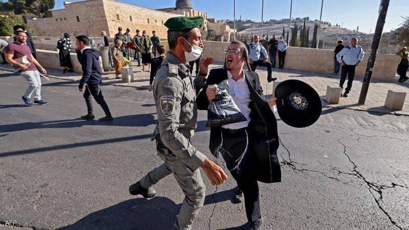 يهود يحتجون على 