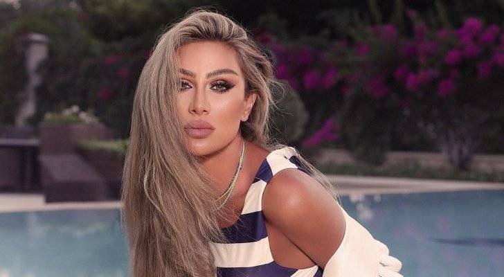 صور جديدة لمايا دياب… وحذاؤها يشغل المعلّقين