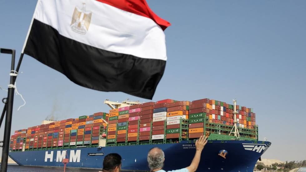 قناة السويس تعلن عن تغيير في رسوم العبور لجميع أنواع السفن
