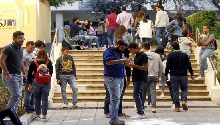انتخابات "اليسوعية": النادي العلماني الفائز الأكبر واتهامات متبادلة بين "التيار" و"أمل"