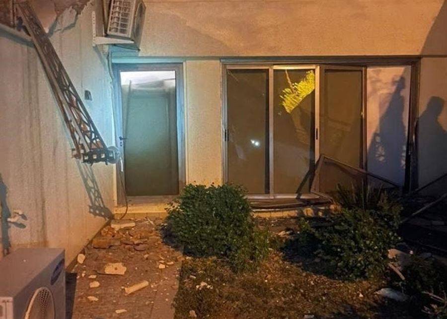 صورة- رفع صاروخ لم ينفجر من منزل الكاظمي