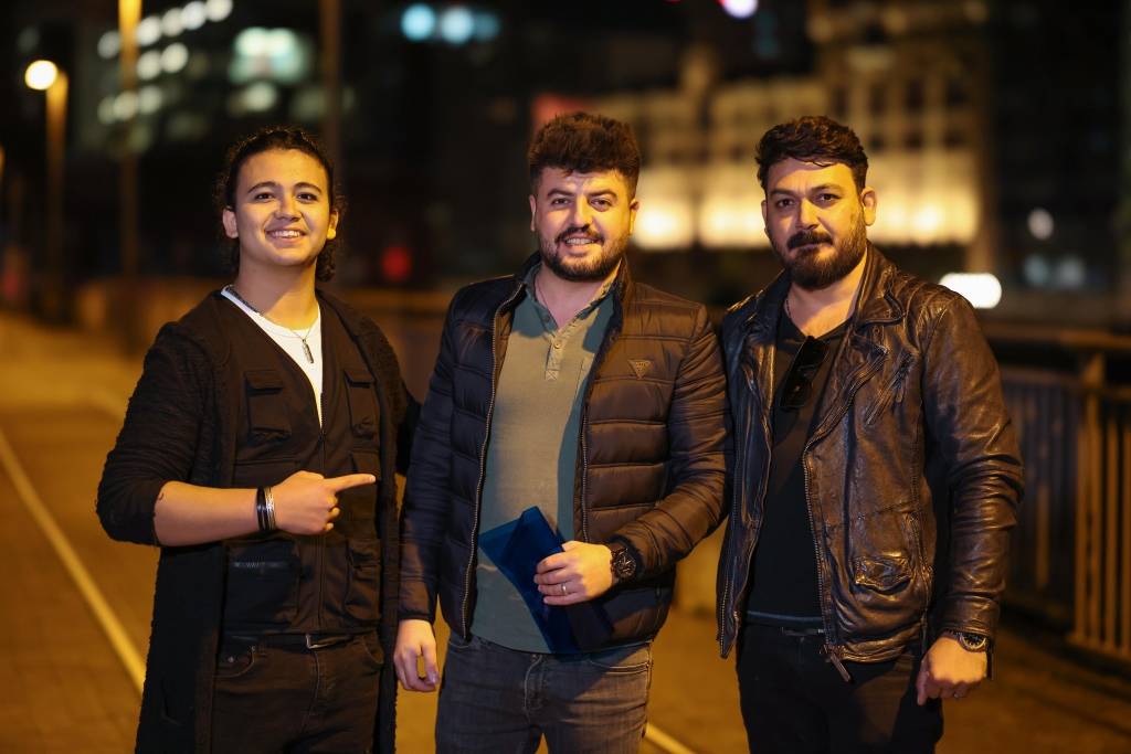 المخرج علي رشاد ينتهي من تصوير فيديو كليب للفنان نيشان منان
