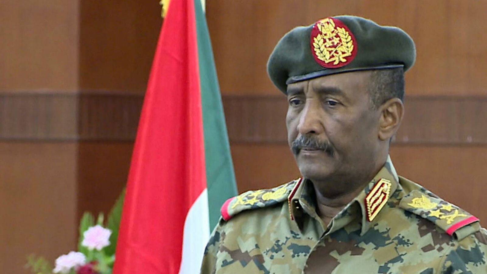 البرهان يصدر مرسوما بتشكيل مجلس سيادة جديد