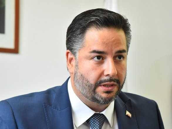 "ربطة الخبز اللبناني"...  قراران هامان لوزير الإقتصاد