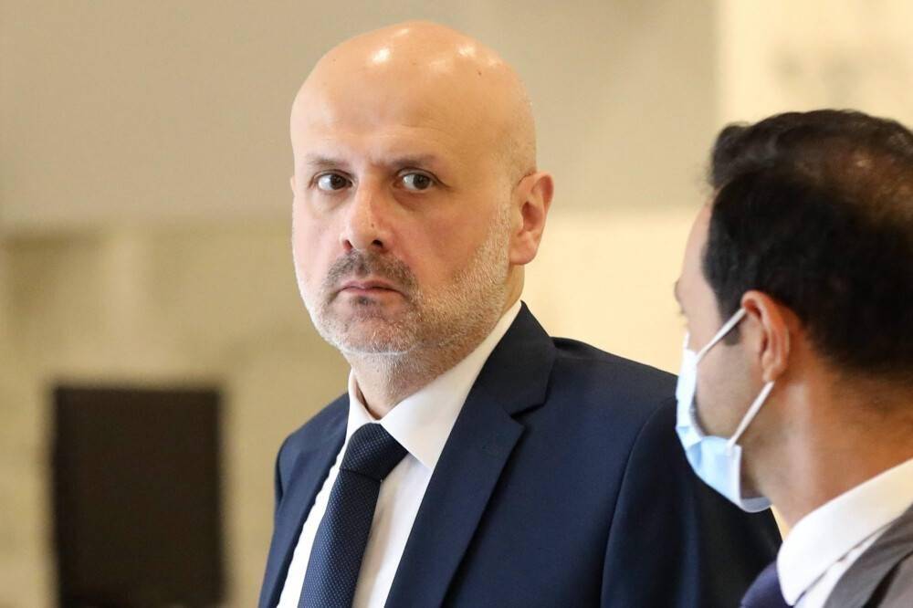 "هجرة غير شرعية في لبنان؟".. هذا ما أكده المولوي بشأن مطار بيروت