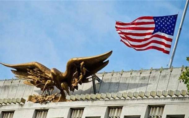 السفارة الأميركية: إجراءات سفر تتعلق بكورونا