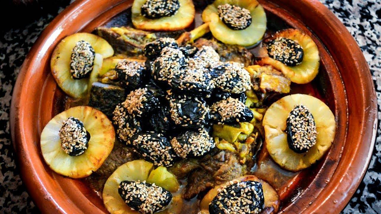 طبق اليوم.. طاجين مغربي باللحم والبرقوق