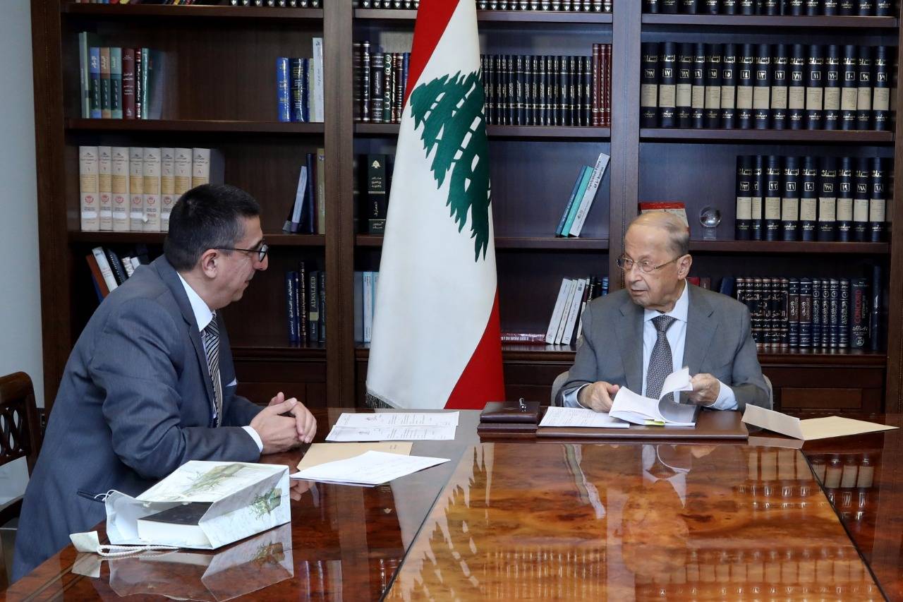عون التقى وزير الشؤون وأعطى توجيهاته لمتابعة ملف الجامعة اللبنانية