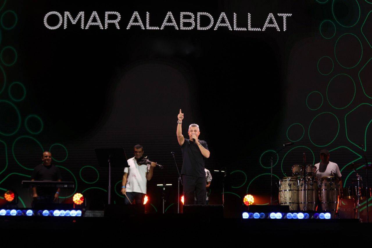 عمر العبداللات حضور عربي عالمي غير مسبوق بحفل في 