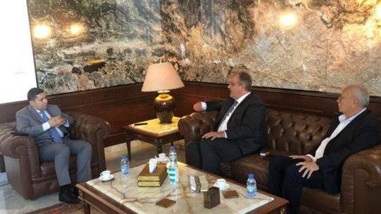 "إجتماع بين مكاوي وبوشكيان"... والبحث في أوضاع المؤسسات الصناعية ضمن هذه المنطقة