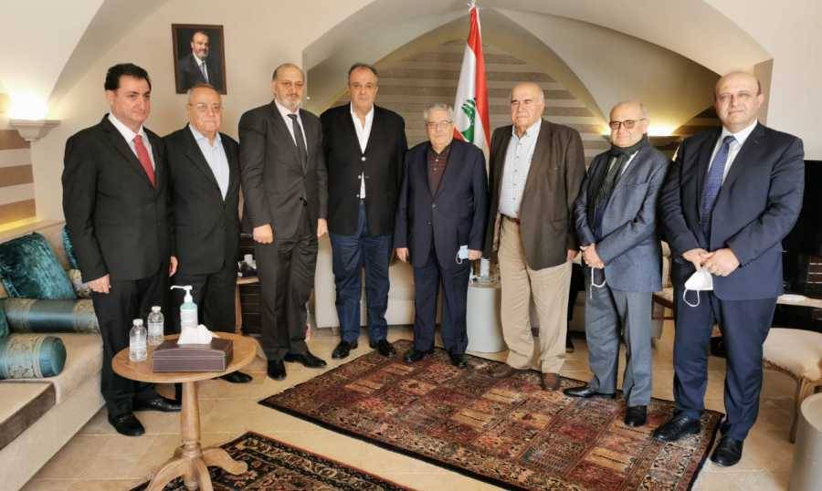 بوشكيان دعا أعضاء غرفة زحلة إلى تحريك الاقتصاد