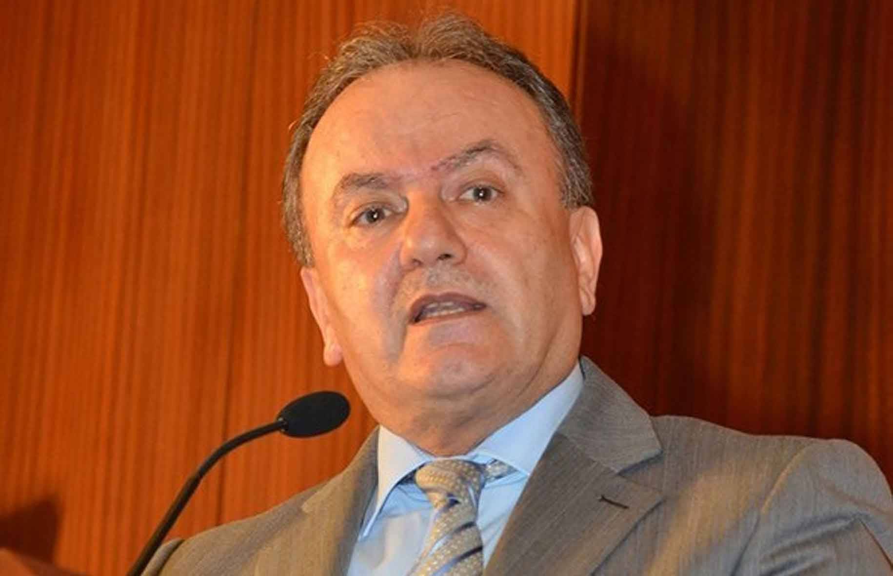 الزام البنك تحويل المبلغ الى حساب الشخص الثالث في الصين