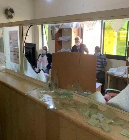 اعتداء على موظفي صندوق الضمان في الشويفات.. وكركي يتحرك