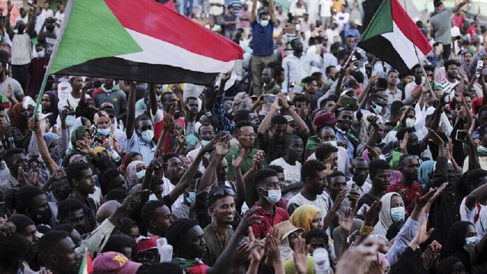 تجمع المهنيين السودانيين: اتفاق "الخيانة" بين البرهان وحمدوك مرفوض