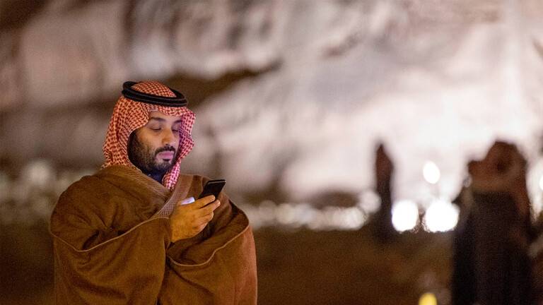ولي العهد الكويتي يتصل بـ بن سلمان.. ماذا دار بينهما؟