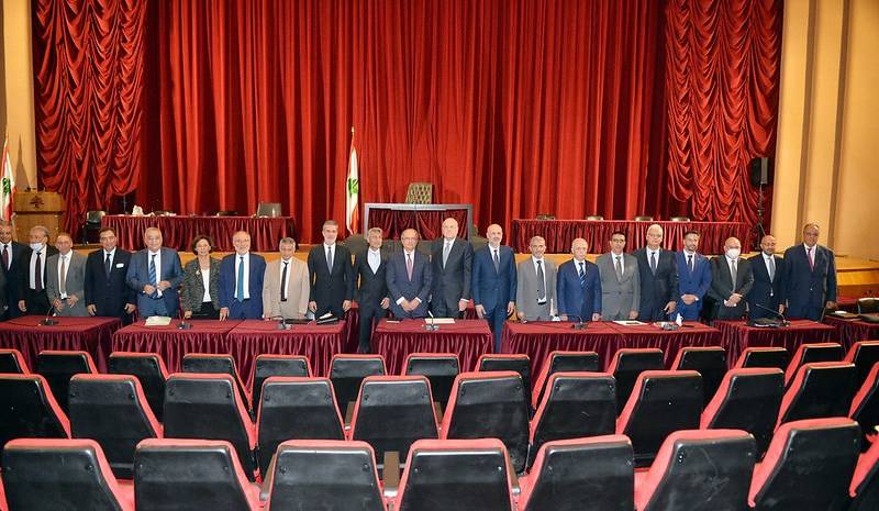 إقتراب عقد جلسة لمجلس الوزراء ولكن بشكل مختلف!
