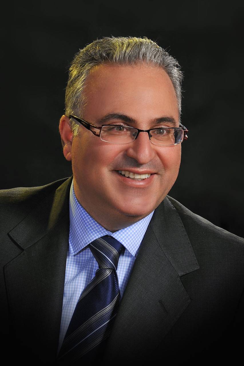 منير البساط رئيساً لنقابة أصحاب الصناعات الغذائية
ورامز بو نادر نائباً للرئيس وعدنان عطايا أميناً للسر