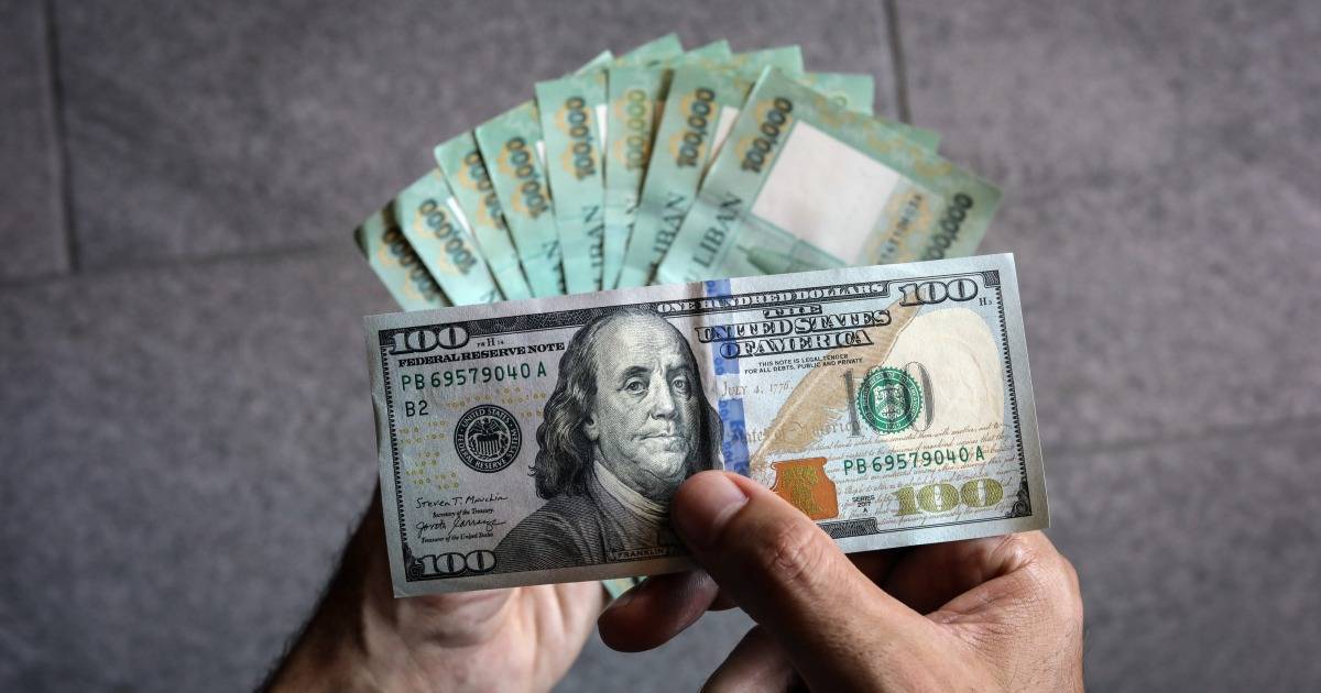 إرتفاع سعر صرف الدولار في السوق السوداء ظهراً