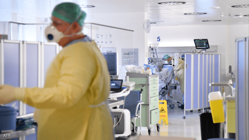 إيطاليا تسجّل أول إصابة بسلالة "أوميكرون"