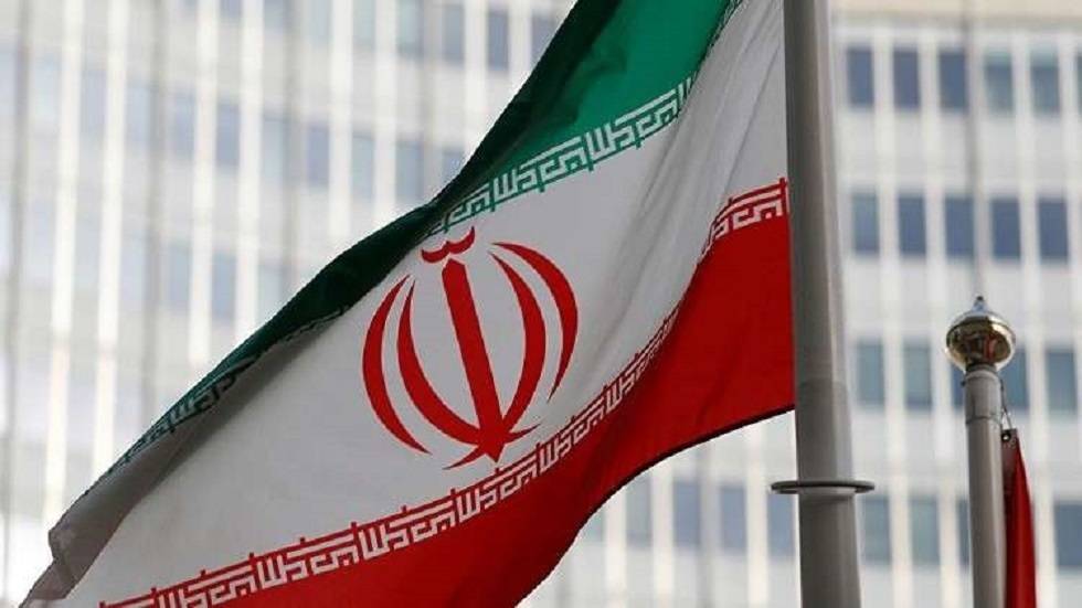 إيران: من لم يلتزم بتعهداته لا يحقّ له التعليق