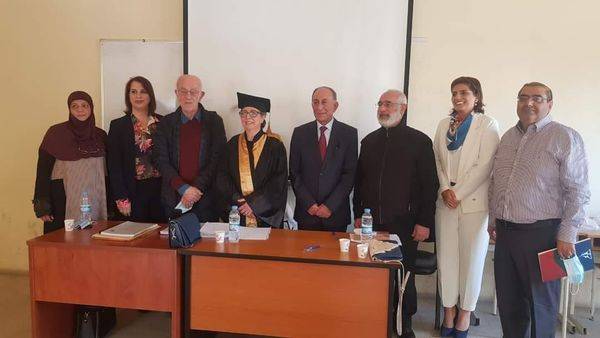 الصحافية المخضرمة مي ضاهر يعقوب تنال شهادة الماستر في الآداب والعلامة القصوى فيها!