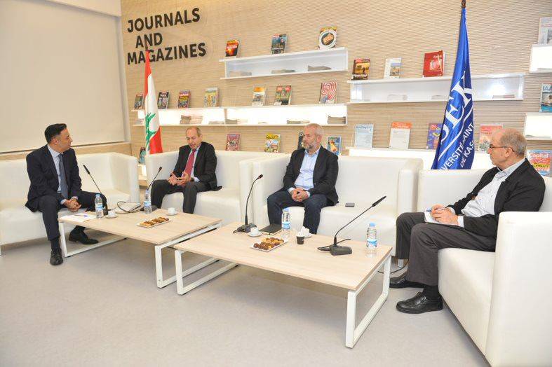 ندوة عن لامركزية التربية في جامعة الروح القدس