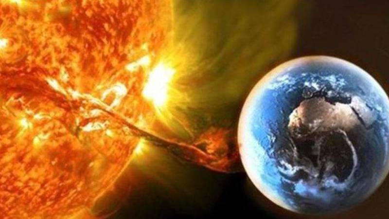 عاصفة شمسية تضرب الأرض اليوم وغدا