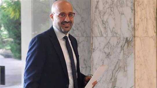 وزير البيئة: تحويل القمح بإهراءات المرفأ إلى 