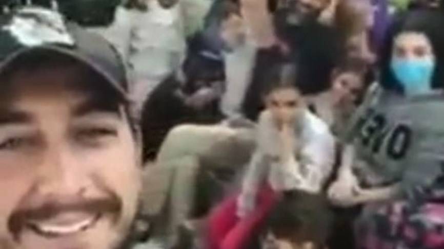 بعد الإفراج عنهم في تركيا.. ستون مهاجراً لبنانياً يصلون إلى بيروت هذا المساء