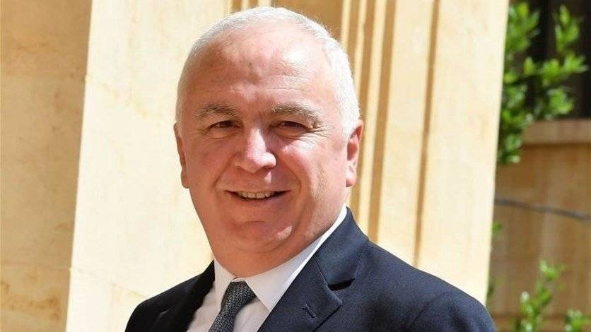 ضاهر: الحكومة تتجه نحو تأميم ودمج بعض المصارف المفلسة