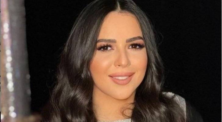 إيمي سمير غانم تستذكر والدتها دلال عبد العزيز