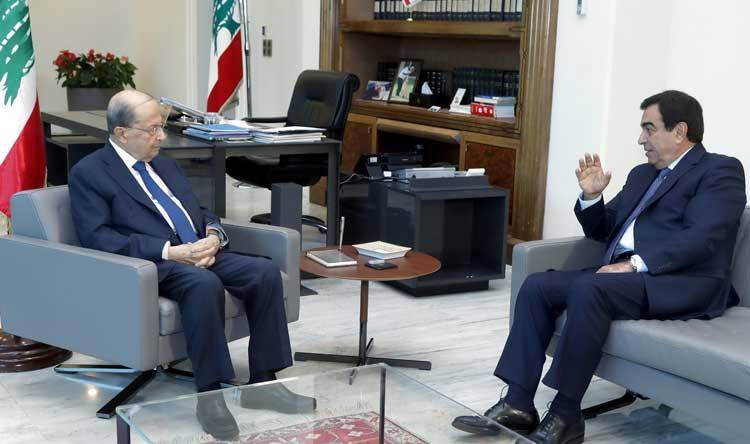 إتصال بين عون وقرداحي بشأن إستقالته غداً
