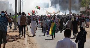 السودان... الآلاف يحتجون قرب القصر الجمهوري