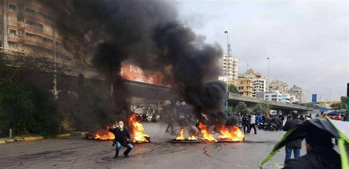 «الغضب الشعبي» في بيروت دعمه حمدان بـ «المرابطون»
الاسلوب نفسه بالحرائق واقفال الطرق دون اهداف وماذا بعد؟