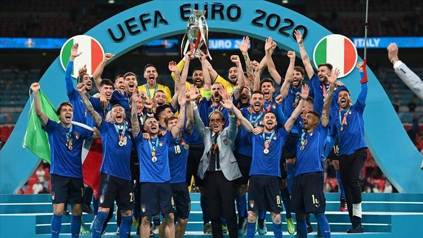 أبرز الاحداث الرياضية في 2021.. إيطاليا تعود إلى التتويج وتألق تومسون-هيراه في ألعاب القوى.. وميسي يفك "النحس" الطويل