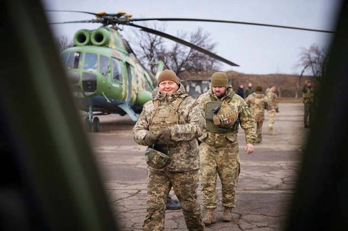 الرئيس الأوكراني توعّد بالتصدّي لروسيا...
بايدن سيحذير بوتين من الغزو